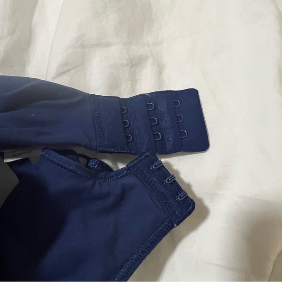 Wacoal Women’s Wireless (852189) Navy Blue Bra Size 36D Soft Cup - Picture 6 of 6